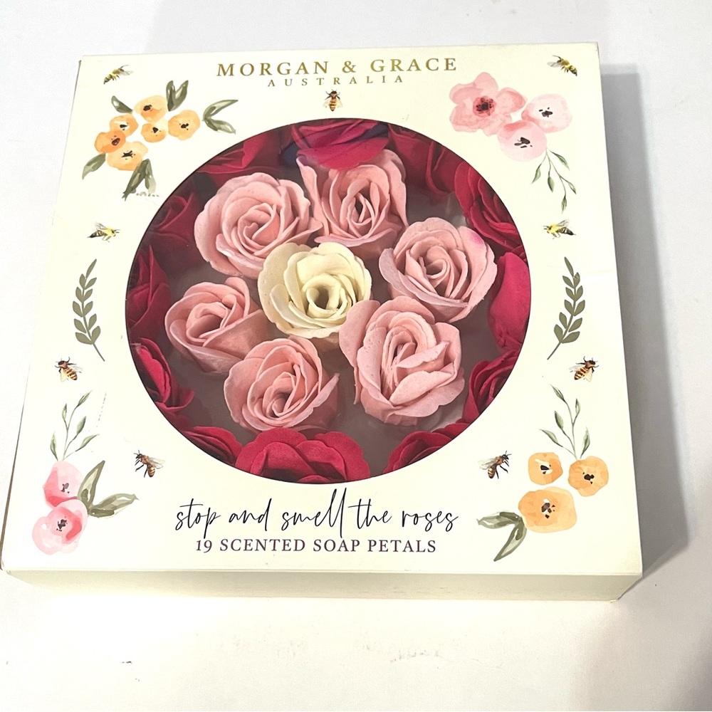 Morgan & Grace Australia 19 Scented Soap Petals. New In Box.
